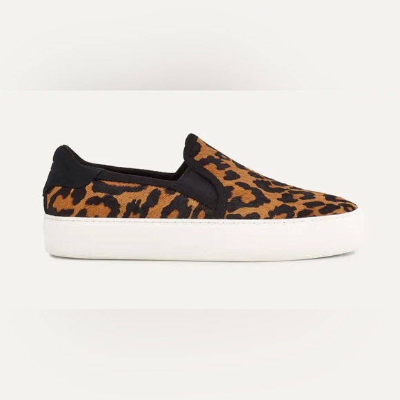 UGG WOMEN’S CAHLVAN PANTHER PRINT SLIP-ONS SIZE 9.5 (NEW WITH TAGS) - Picture 2 of 6